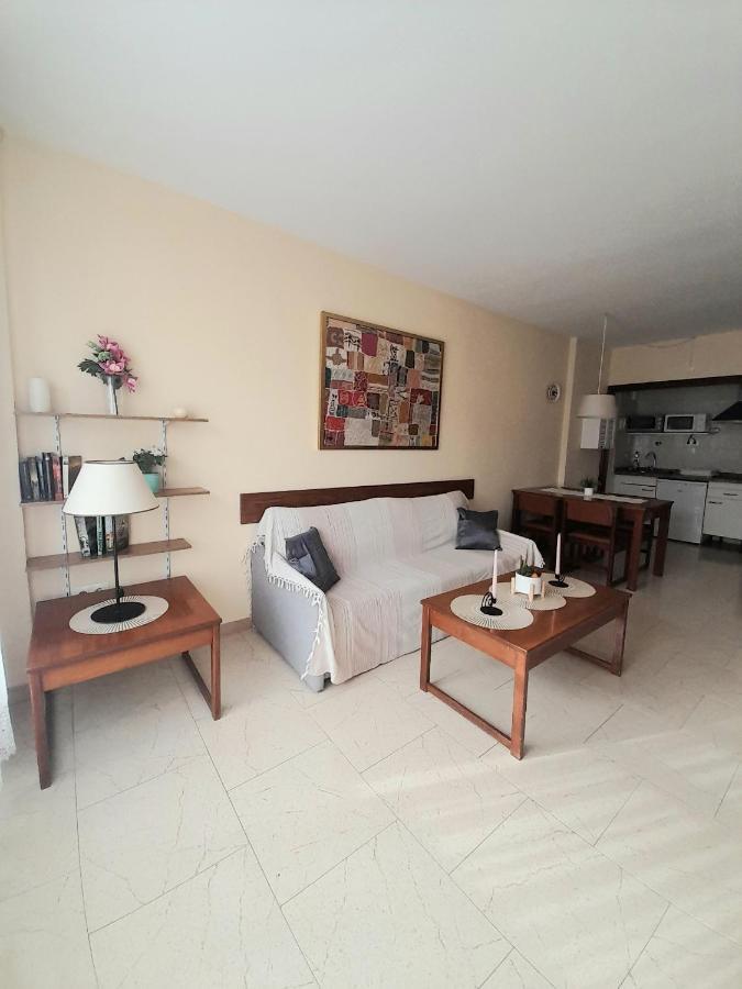 Nice Apartment In Hotel Ronda 4 First Beach Line Fuengirola Exterior photo